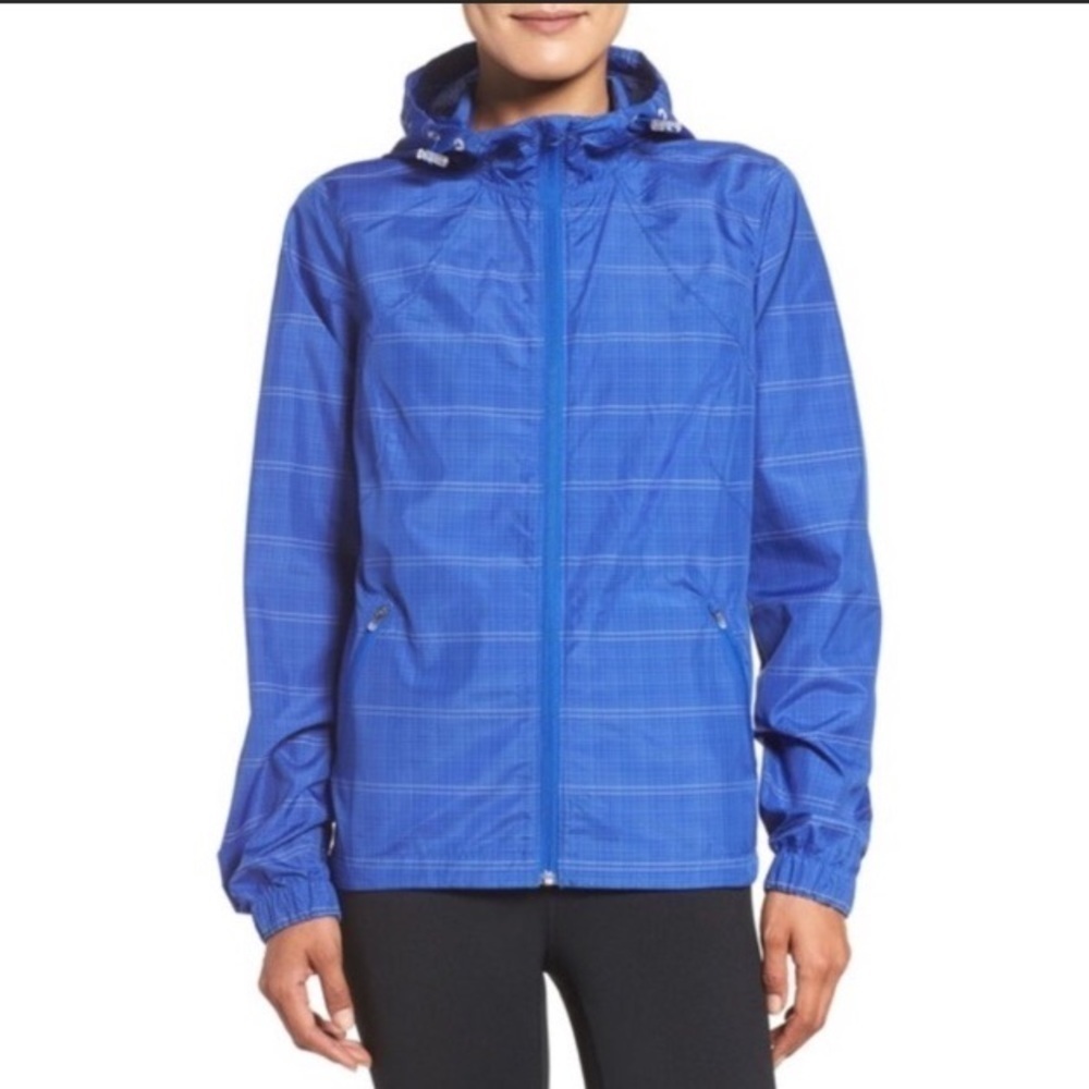 Zella Cloud Nine Reflective Lightweight Windbreaker Size SP Running Jacket Blue
